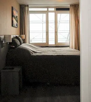 Tweelwonen Kaagresort Otel *