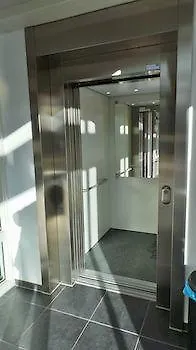 Tweelwonen Kaagresort Отель *