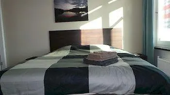 Tweelwonen Kaagresort Hotel *