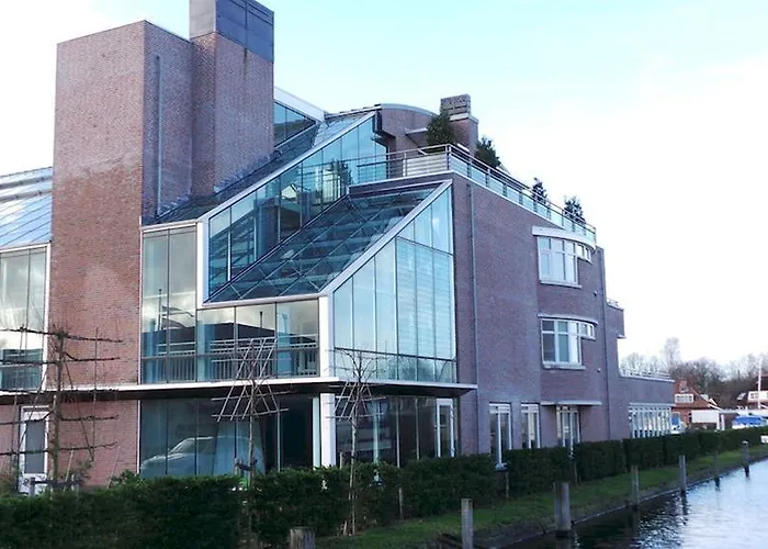 Hotel Tweelwonen Kaagresort *